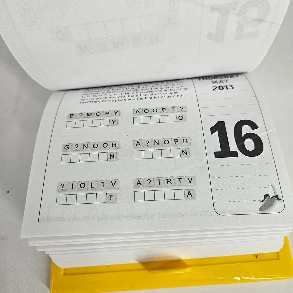 Bananagrams 2013 Page-A-Day Calendar Word Game Puzzles Workman Publishing